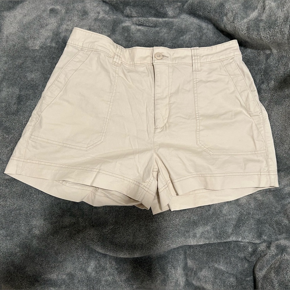 Women's Khaki Shorts